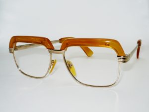 白べっ甲 | べっ甲・K18フレーム | メガネの金正堂 横浜の眼鏡専門店